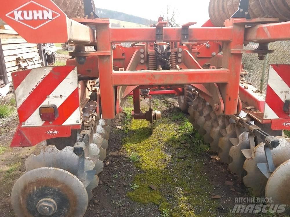 Kuhn Discover XM 2 Σβάρνες