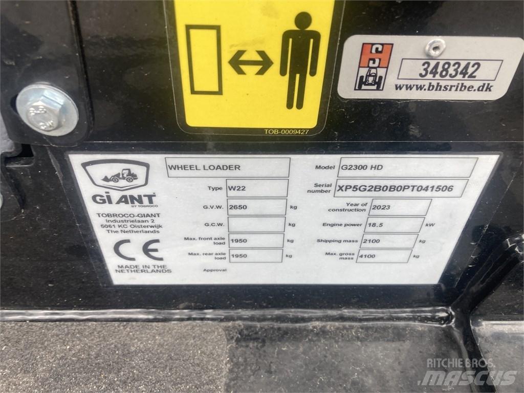 GiANT G2300HD Φορτωτές πολλαπλών χρήσεων