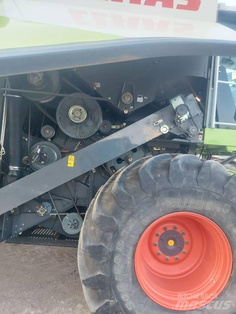 CLAAS Lexion 670 Θεριζοαλωνιστικές μηχανές