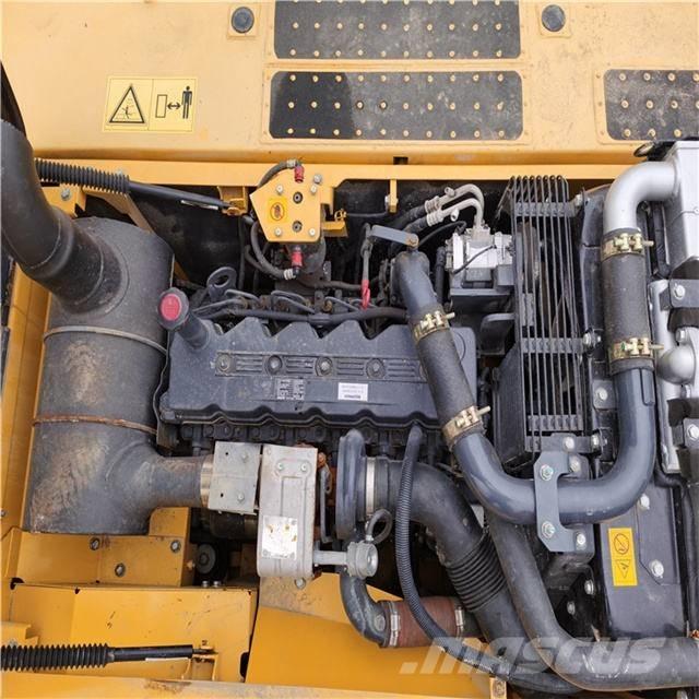 Komatsu PC 220-8 Εκσκαφείς με ερπύστριες