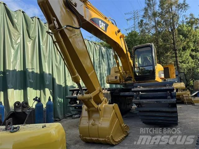 CAT 320 C Αμφίβιοι εκσκαφείς