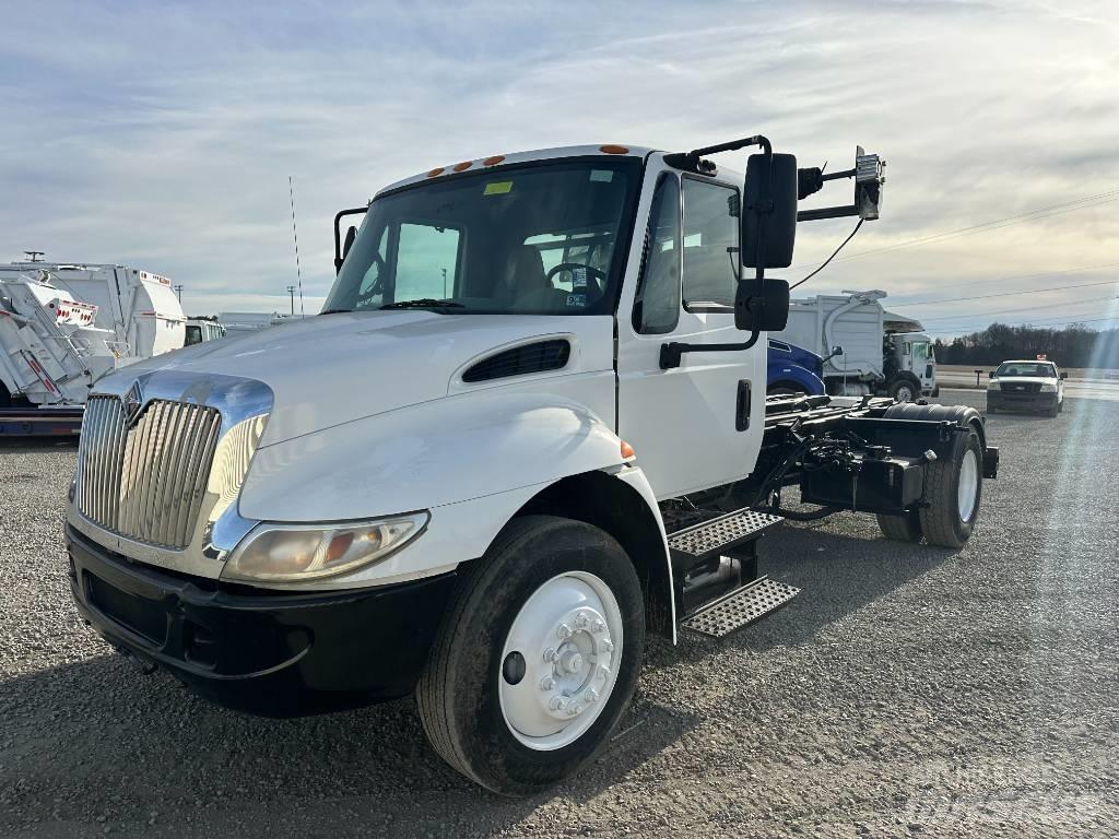 International 4400 Απορριμματοφόρα