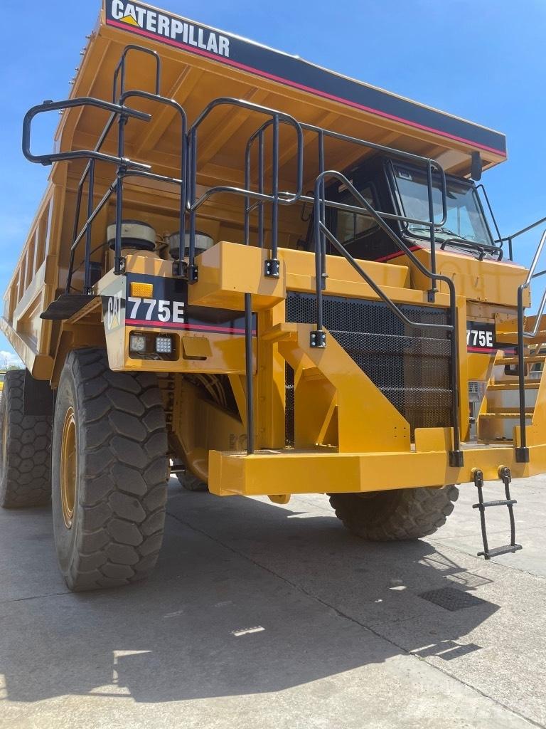 CAT Dumper 775E Άκαμπτα Dumper με ανατρεπόμενο κάδο