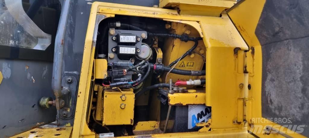Komatsu D 61 EX-15 Μπουλντόζες με ερπύστριες