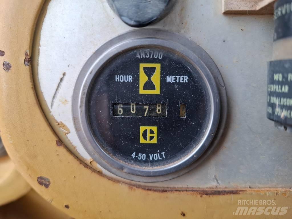 CAT D 4 D Μπουλντόζες με ερπύστριες