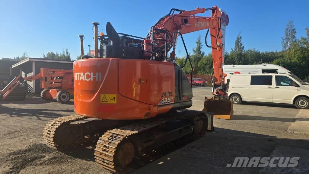 Hitachi ZX 135 US-6 Εκσκαφείς με ερπύστριες
