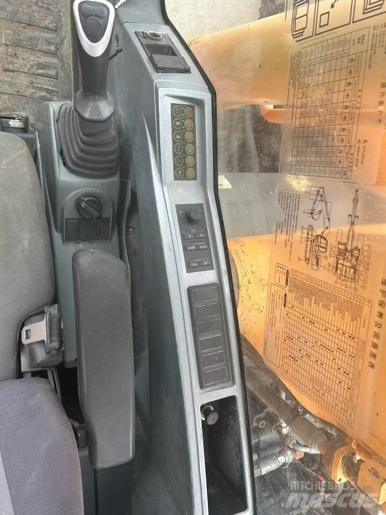 Hyundai R220LC-9S Εκσκαφείς με ερπύστριες
