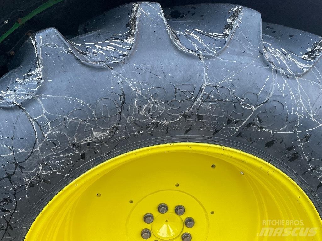 John Deere 6115R Τρακτέρ