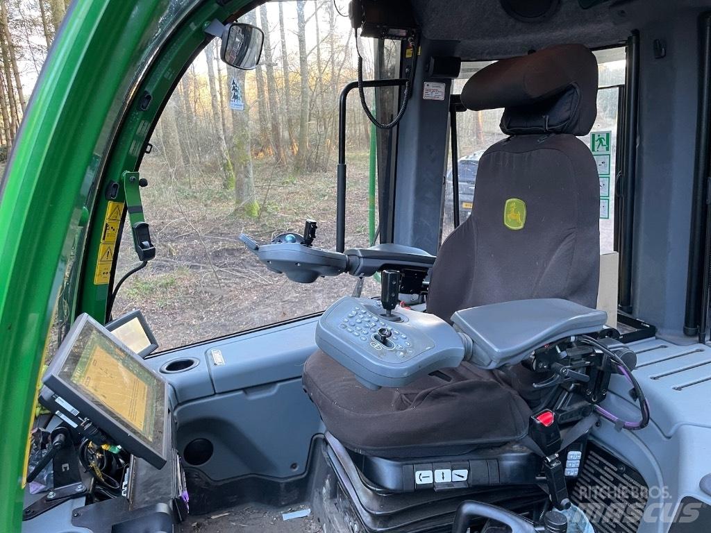 John Deere 1110G Μεταφορείς ξυλείας