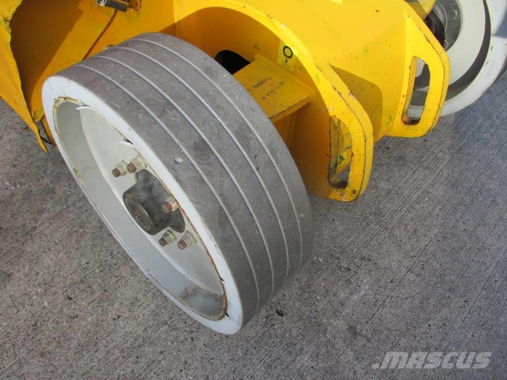 Manitou 120 AET JC Ανυψωτήρες με αρθρωτό βραχίονα