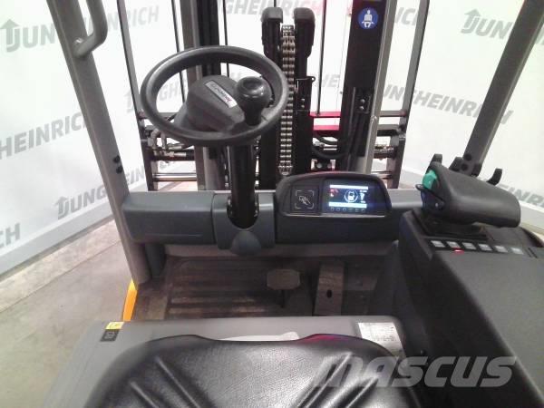 Jungheinrich EFG 220 Ηλεκτρικά περονοφόρα ανυψωτικά κλαρκ