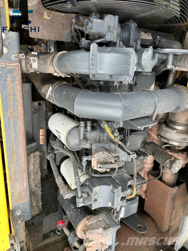 Komatsu PC 450-8 Εκσκαφείς με ερπύστριες