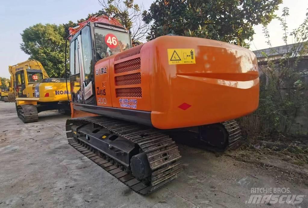 Hitachi ZX 200 Εκσκαφείς με ερπύστριες