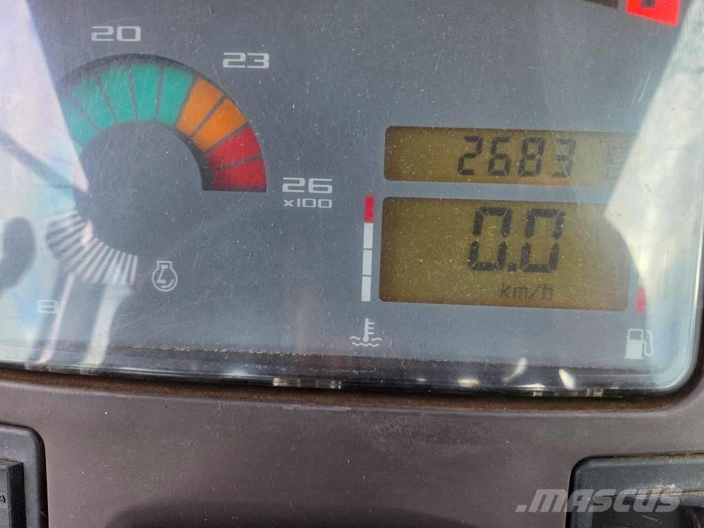 Renault Ares 710 RZ Τρακτέρ