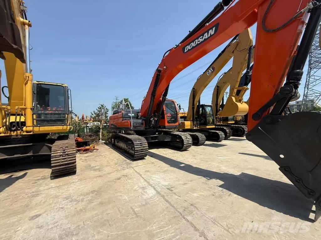 Doosan DX 340 Εκσκαφείς με ερπύστριες