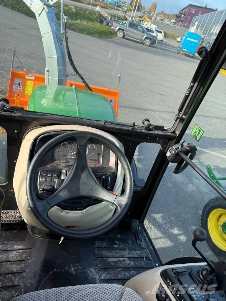 John Deere 2032 R Τρακτέρ μικρών διαστάσεων