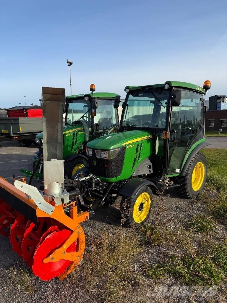 John Deere 2032 R Τρακτέρ μικρών διαστάσεων