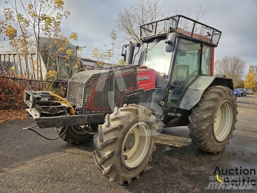 Valtra A 93H Τρακτέρ