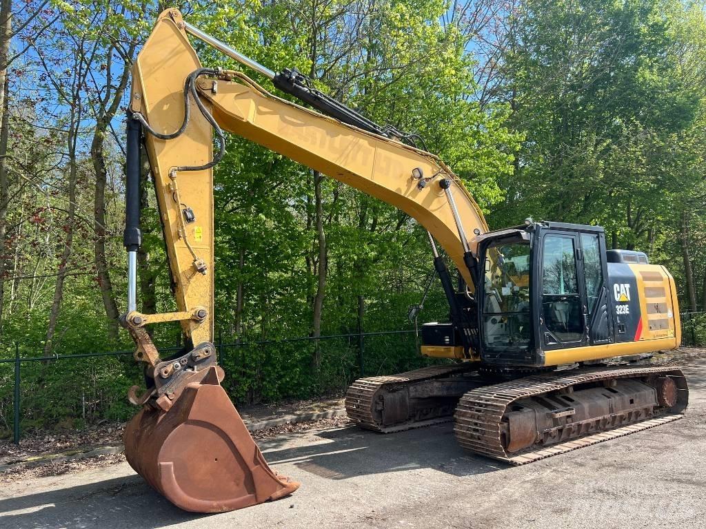 CAT 323 E Εκσκαφείς με ερπύστριες