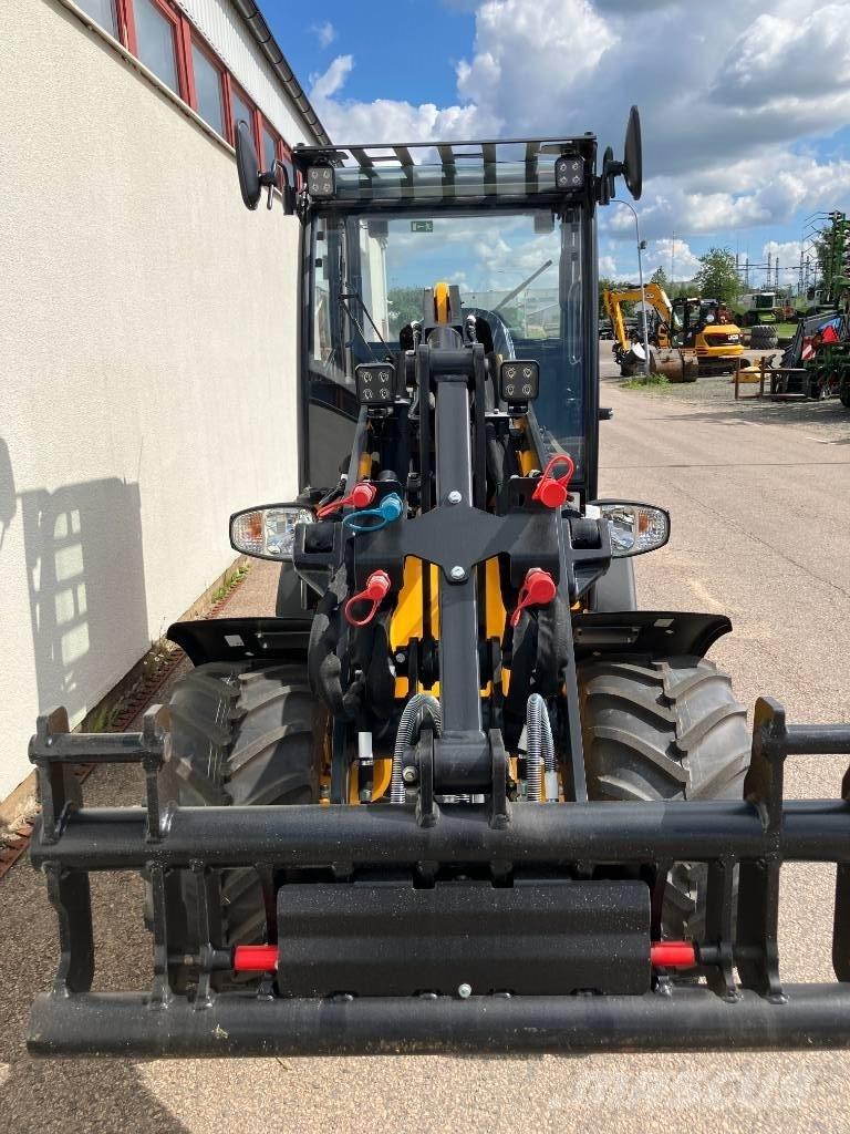 JCB 403 Μίνι φορτωτές