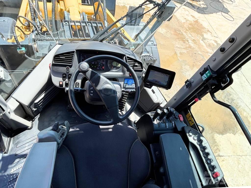 Komatsu WA380-8E0 Φορτωτές με λάστιχα (Τροχοφόροι)