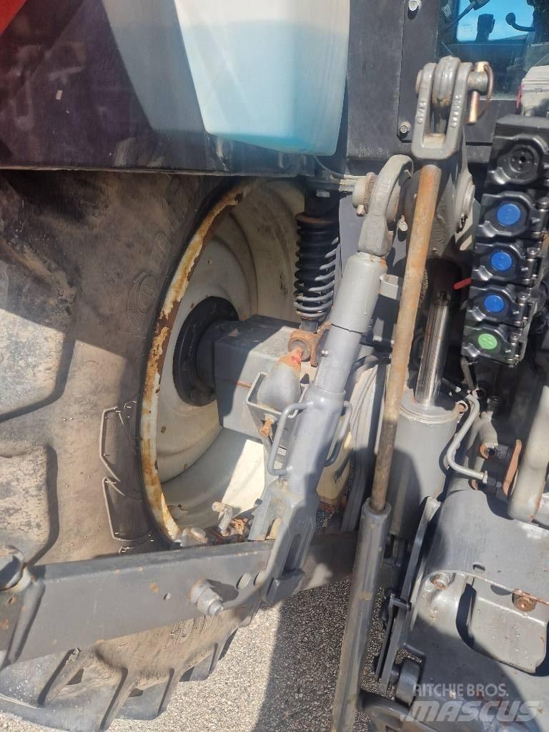 Valtra N143 Τρακτέρ