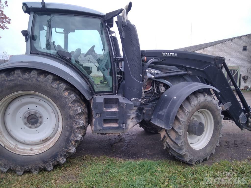 Valtra T 234 V Τρακτέρ