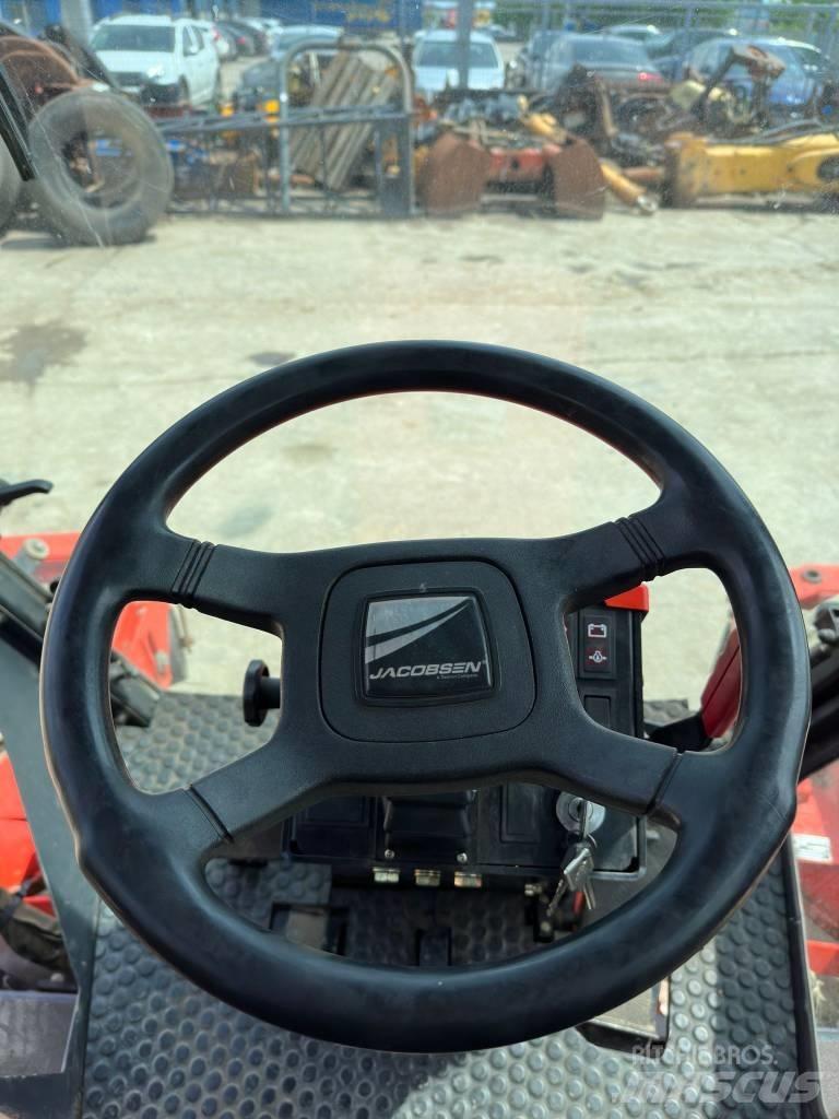Jacobsen AR250 Χορτοκοπτικά με καθιστό χειριστή