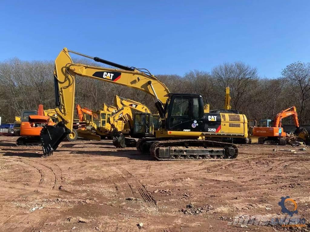 CAT 325D Εκσκαφείς με ερπύστριες