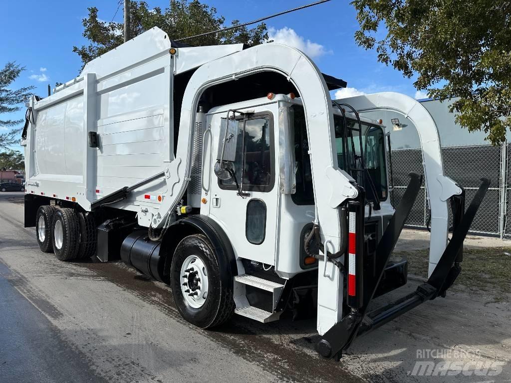 Mack MRU 613 Απορριμματοφόρα