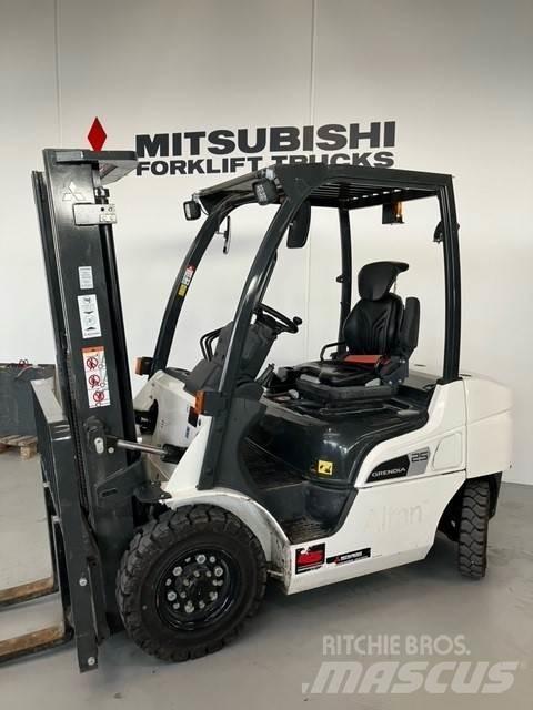 Mitsubishi FD25N3 Πετρελαιοκίνητα Κλαρκ