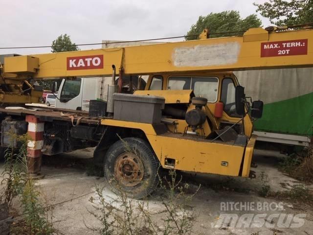 Kato KR 20 Γερανοί ανώμαλου εδάφους