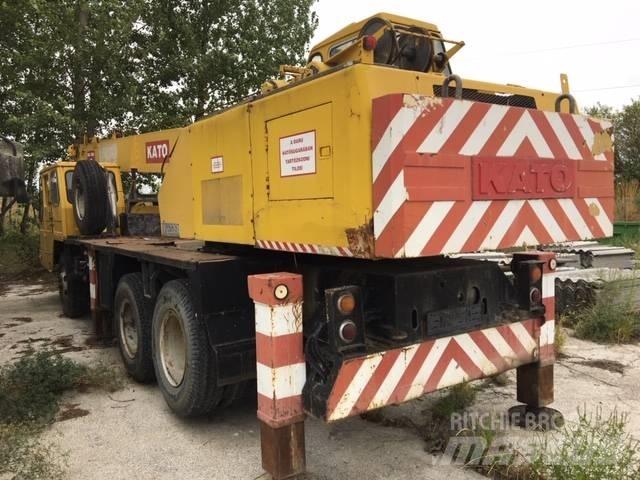 Kato KR 20 Γερανοί ανώμαλου εδάφους