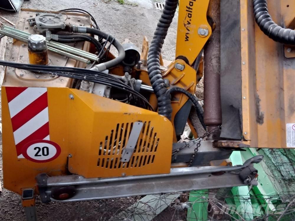 Femac DOC 400A Άλλα μηχανήματα φροντίδας εδάφους