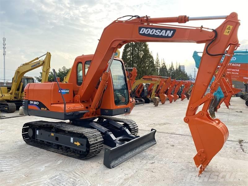 Doosan DH 80 Εκσκαφείς με ερπύστριες