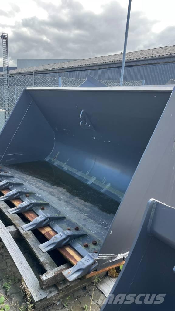  KST Skovl/Bucket Κουβάδες