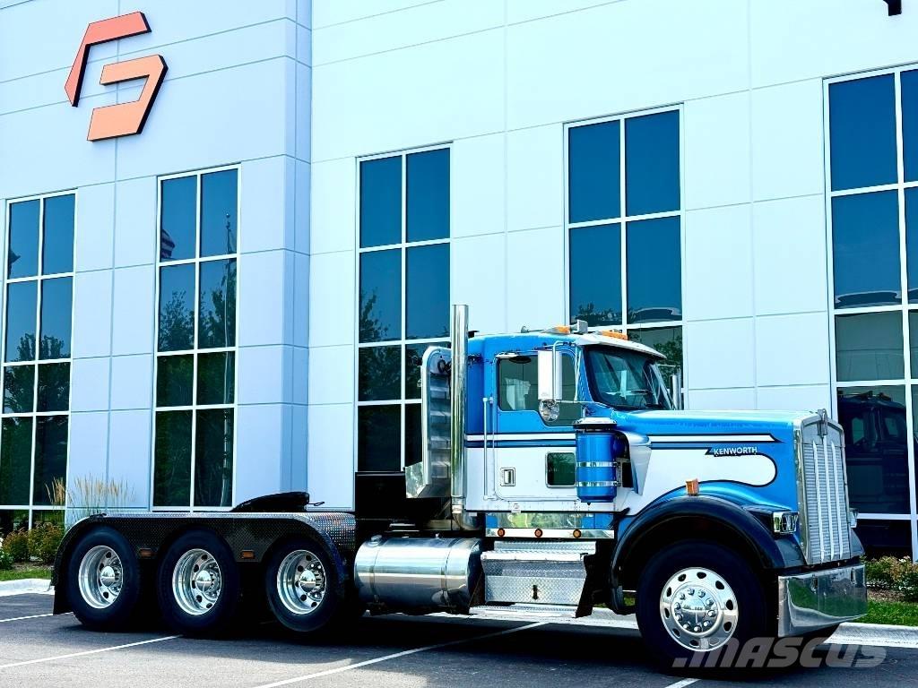 Kenworth W 900 Τράκτορες