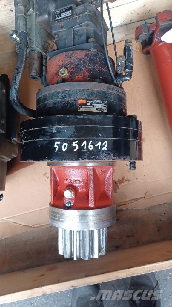 Valmet 911 . 1 Θεριζοαλωνιστικές μηχανές