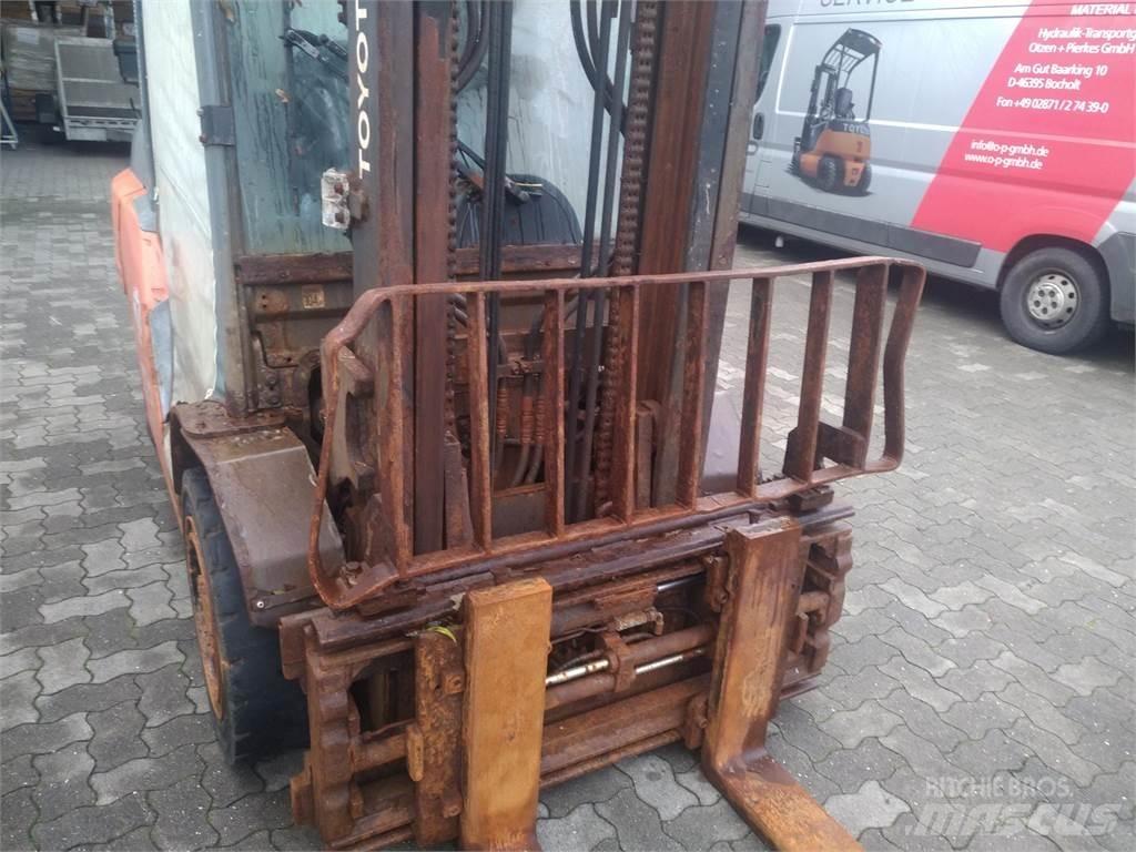 Toyota 40-8FD40N Πετρελαιοκίνητα Κλαρκ