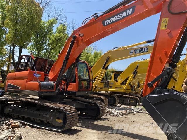 Doosan DX 225 LC Εκσκαφείς με ερπύστριες