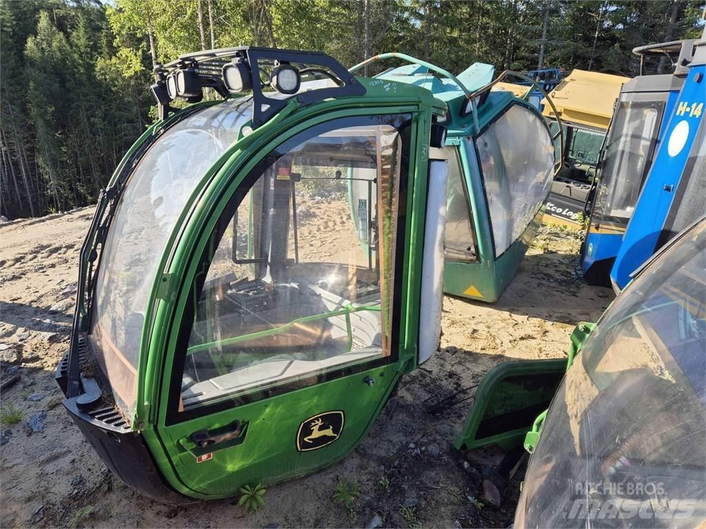 John Deere 1270G Καμπίνες και εσωτερικό