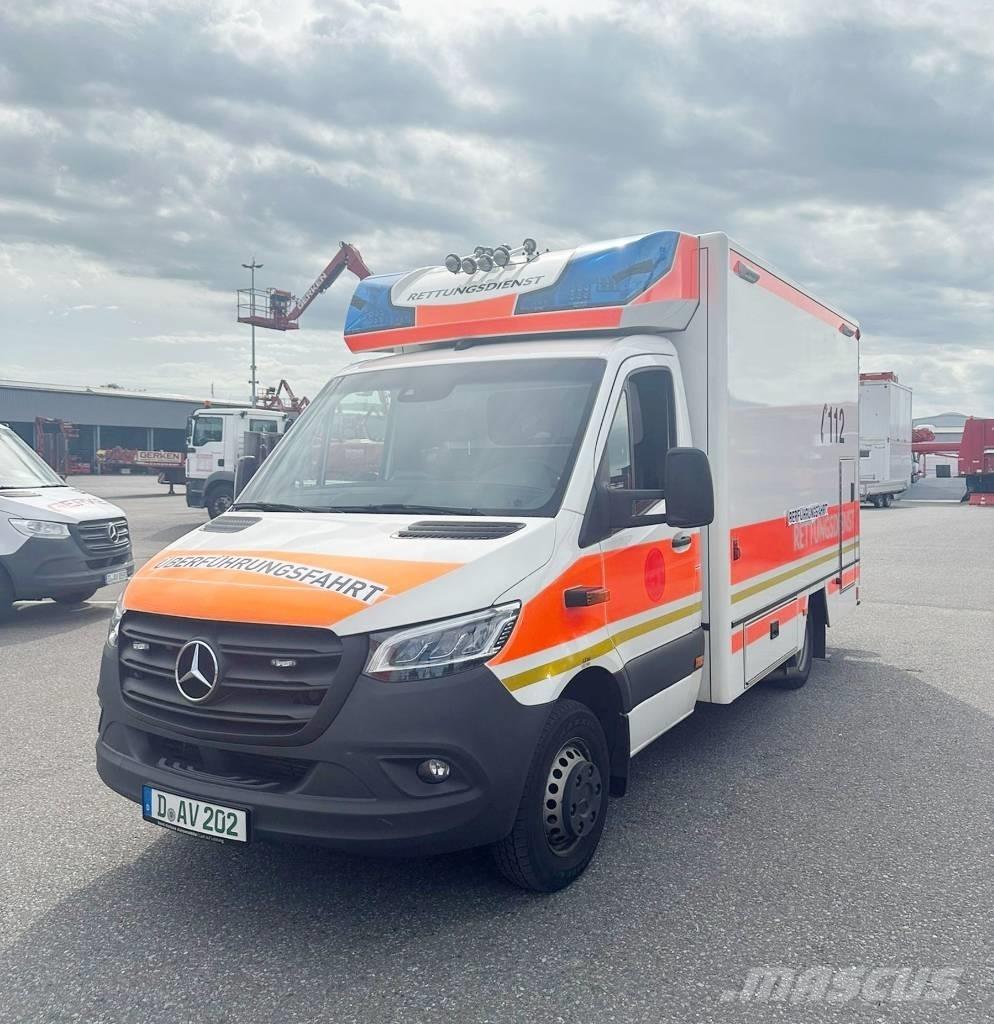 Mercedes-Benz 100 D Ασθενοφόρα