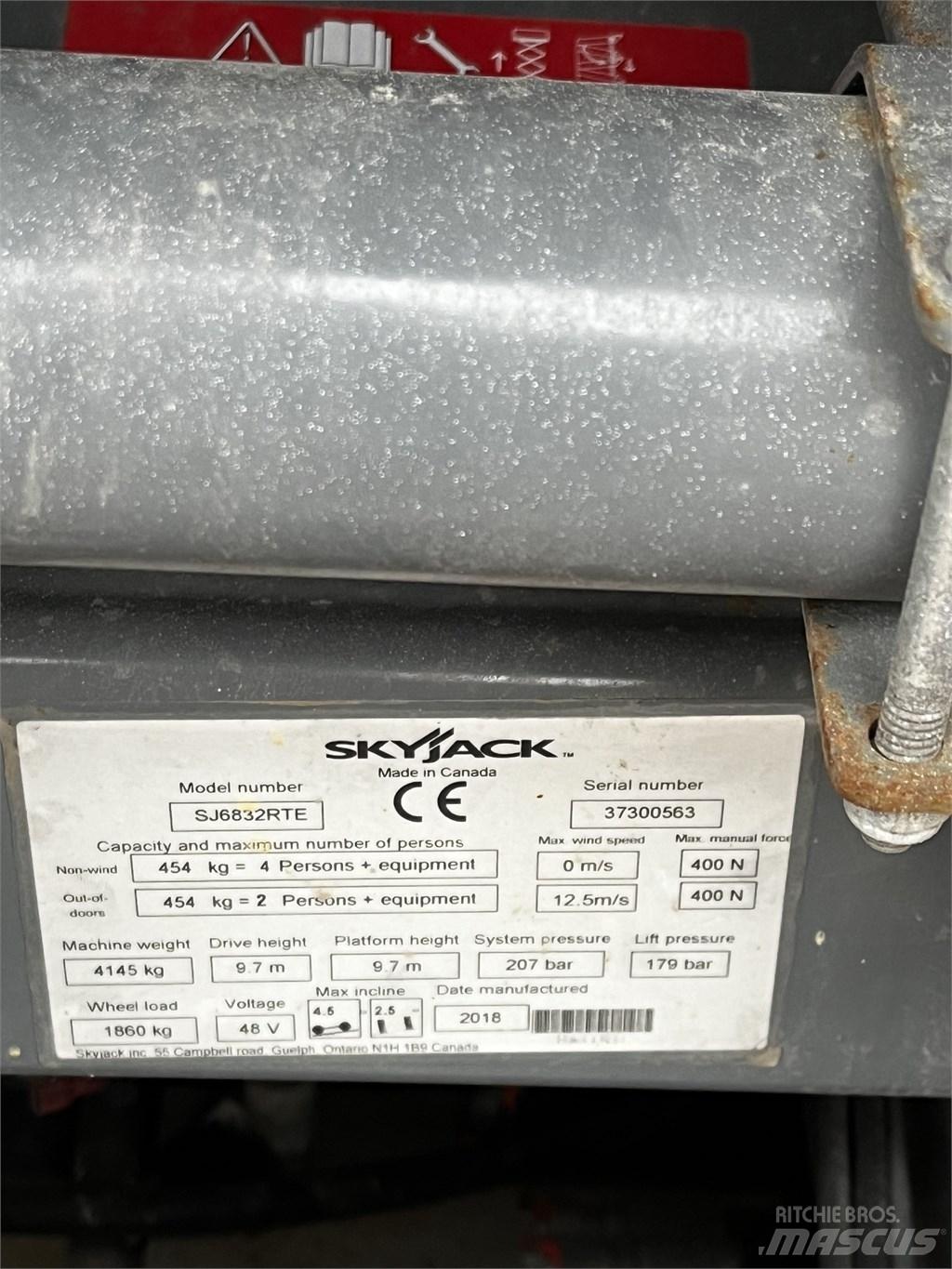 SkyJack SJ 6832 RTE Ανυψωτήρες ψαλιδωτής άρθρωσης
