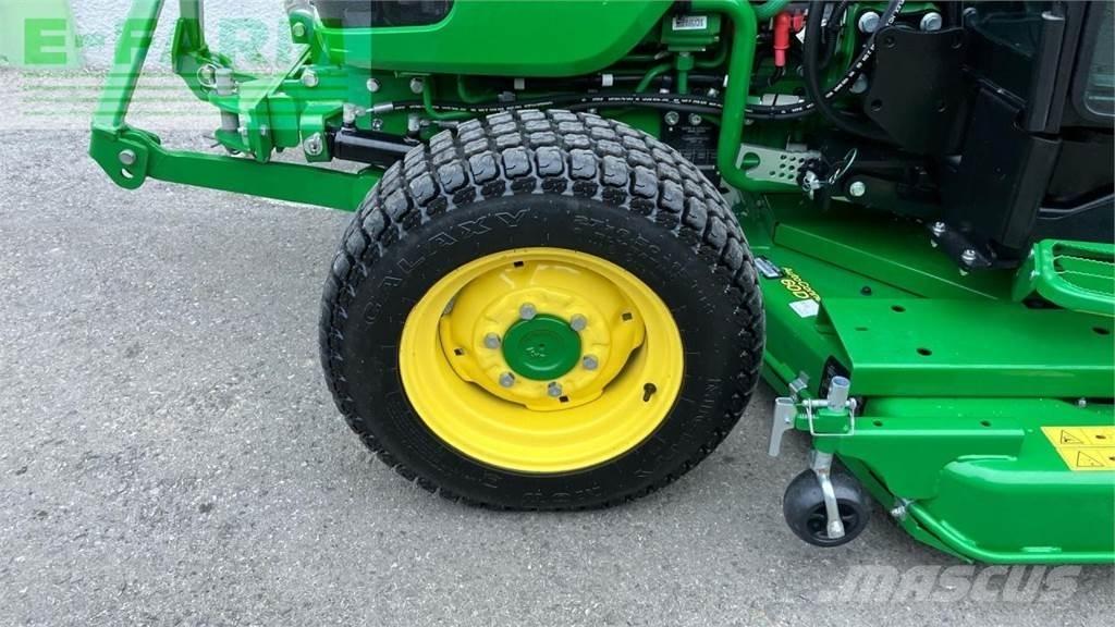 John Deere 3046R Τρακτέρ