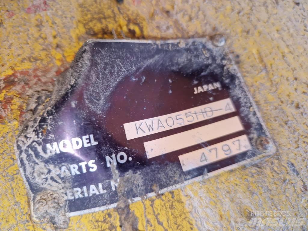 Komatsu KWA 055HD-4 Άξονες