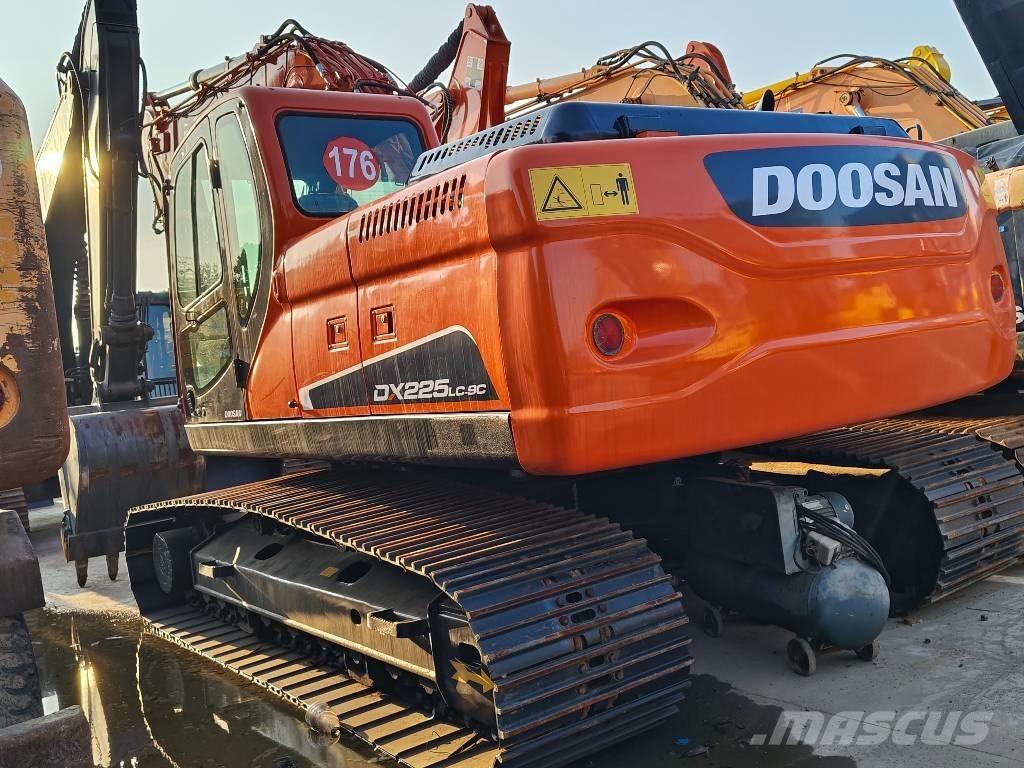 Doosan DX225LC-9C Εκσκαφείς με ερπύστριες