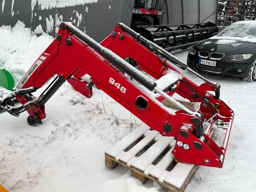 Massey Ferguson 945 Εμπρόσθιοι φορτωτές και σκαπτικά
