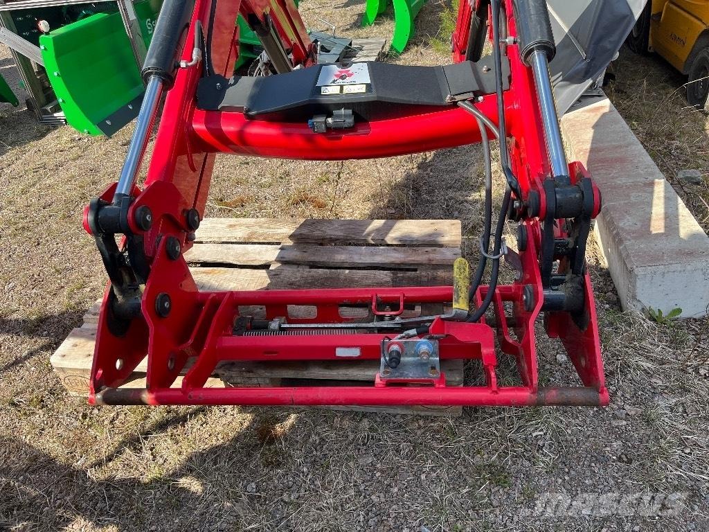 Massey Ferguson 945 Εμπρόσθιοι φορτωτές και σκαπτικά