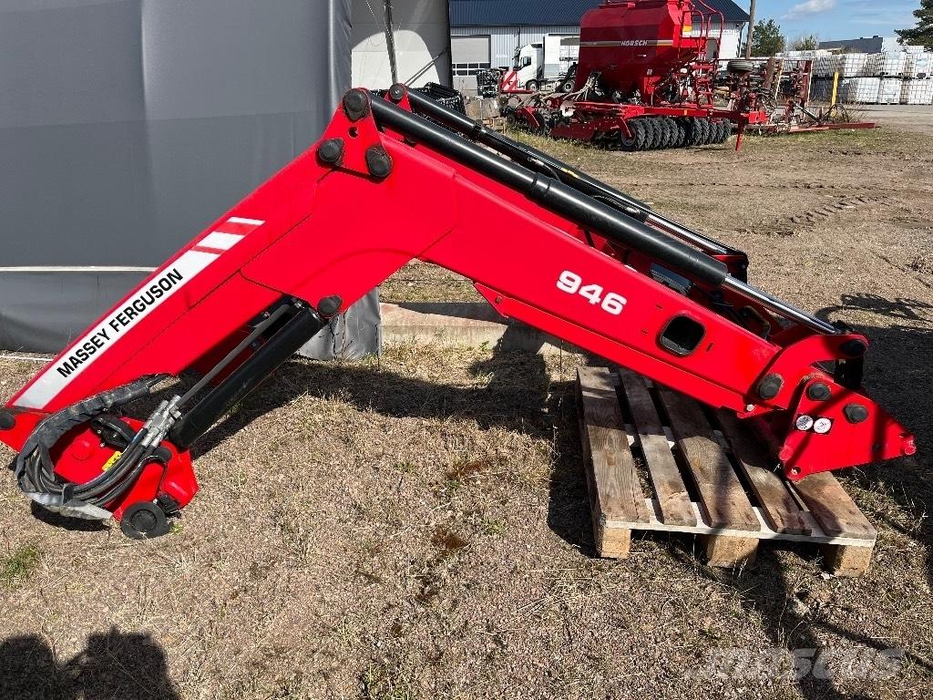 Massey Ferguson 945 Εμπρόσθιοι φορτωτές και σκαπτικά