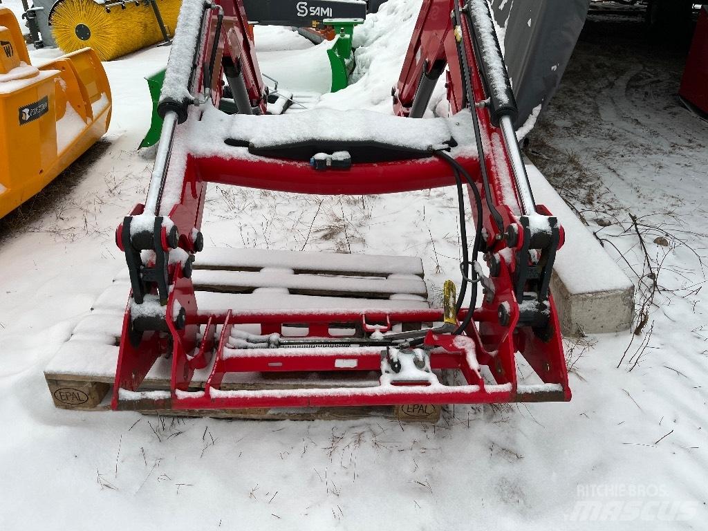 Massey Ferguson 945 Εμπρόσθιοι φορτωτές και σκαπτικά